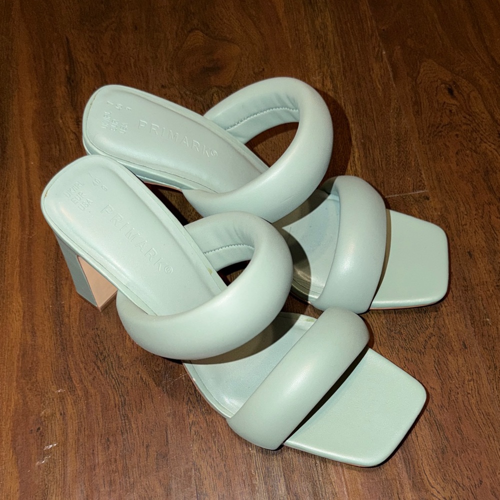 Primark Women's Light Green Heeled Sandals